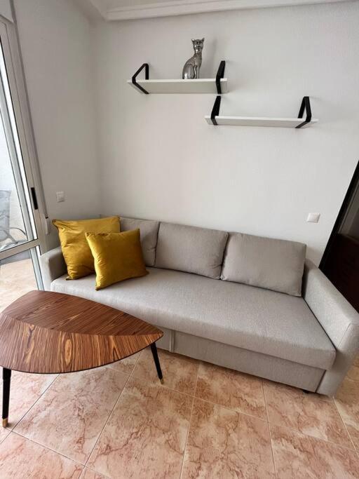 Cozy Apartment 5 Mins To Beach トレビエハ エクステリア 写真